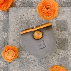 Gri/Turuncu Seramik Portakal Kokulu Doğal Soya Mumu | El Yapımı Mum | Doğal Soya Mumu