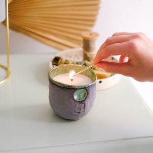 Gri/Yeşil Seramik Yasemin Kokulu Doğal Soya Mumu | El Yapımı Mum | Doğal Soya Mumu